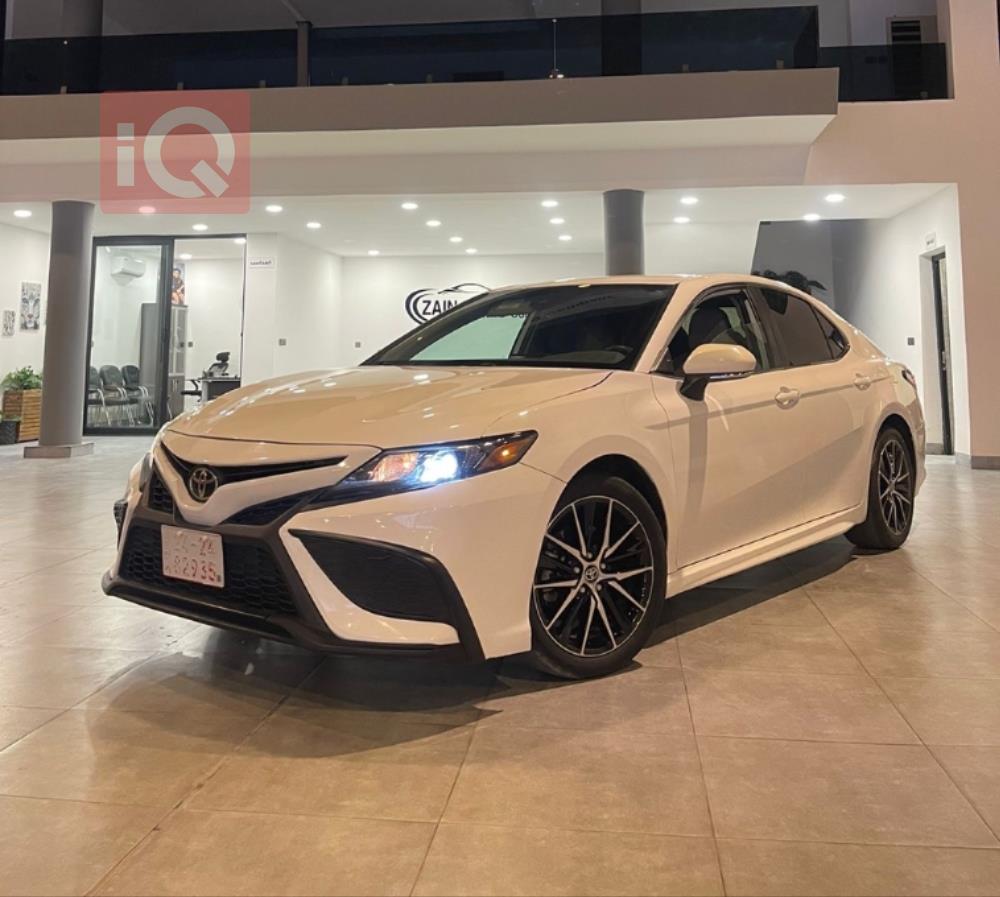 تۆیۆتا کامری